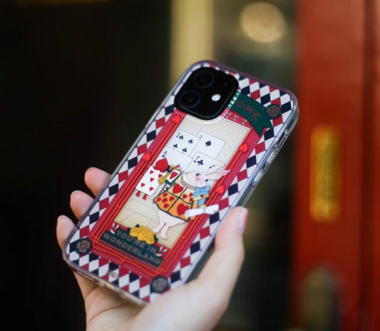 赤うさぎのワンダーランド気分iPhoneケース