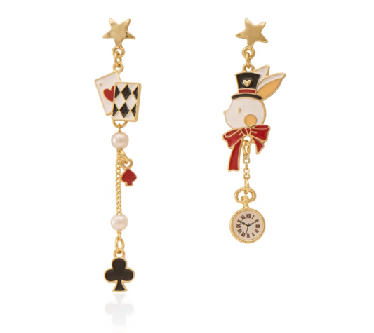 ウサギ柄のポーカーイヤリング
(ピアスがなくても着用可能)