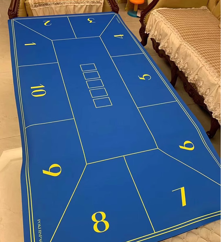 ゴムマットのテーブルクロス