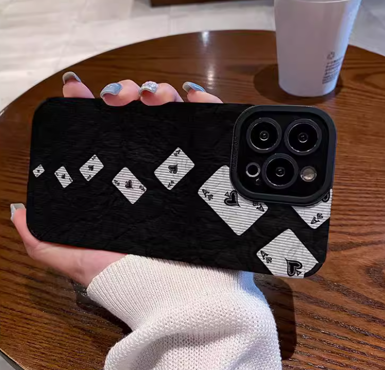ダークスタイルの落書きポーカー要素 iPhone ケース