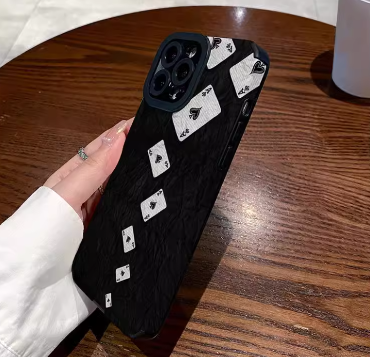ダークスタイルの落書きポーカー要素 iPhone ケース